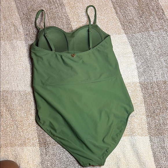 Catherine Malandrino Black Accessories Collection - Picture 4 of 6